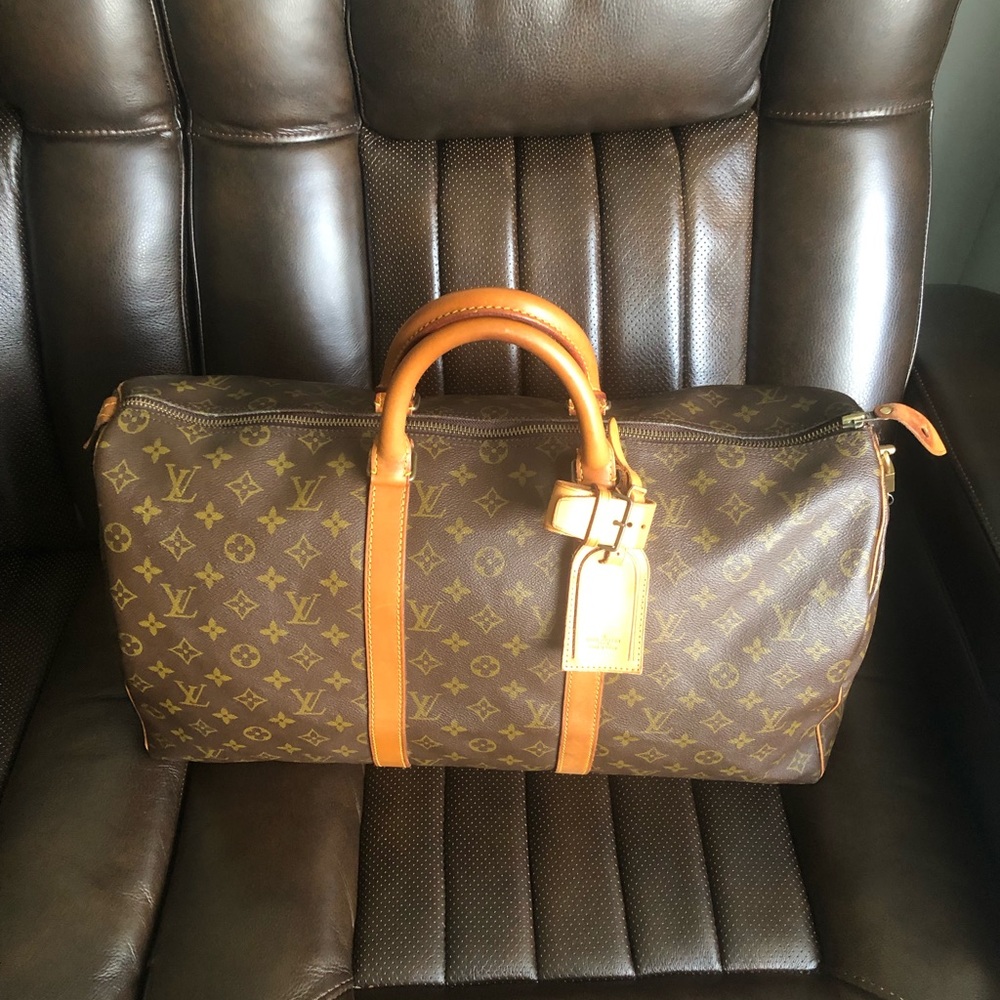 Authentic Louis Vuitton Keep-50